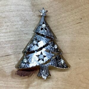 Vintage Christmas Tree Pin Brooch BEATRIX? Silver Tone Clear Rhinestones 1.5"